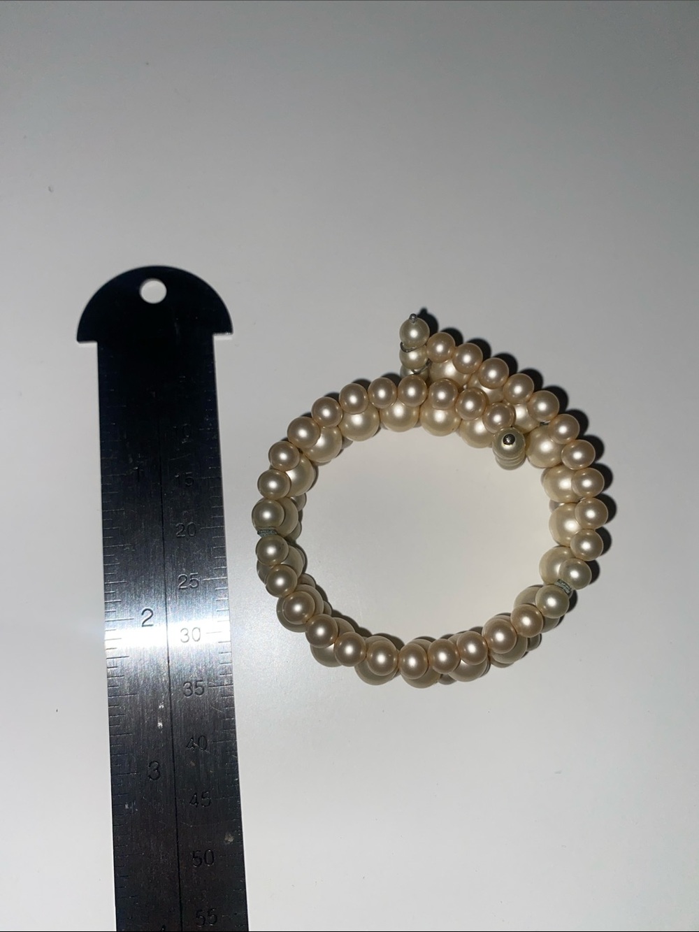 Classic Pearl Stretch Bracelet - Cream Pearls - Picture 3 of 3